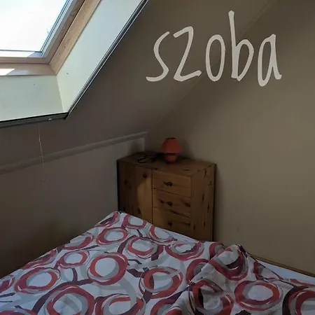 Fuzfa Nyaralo *